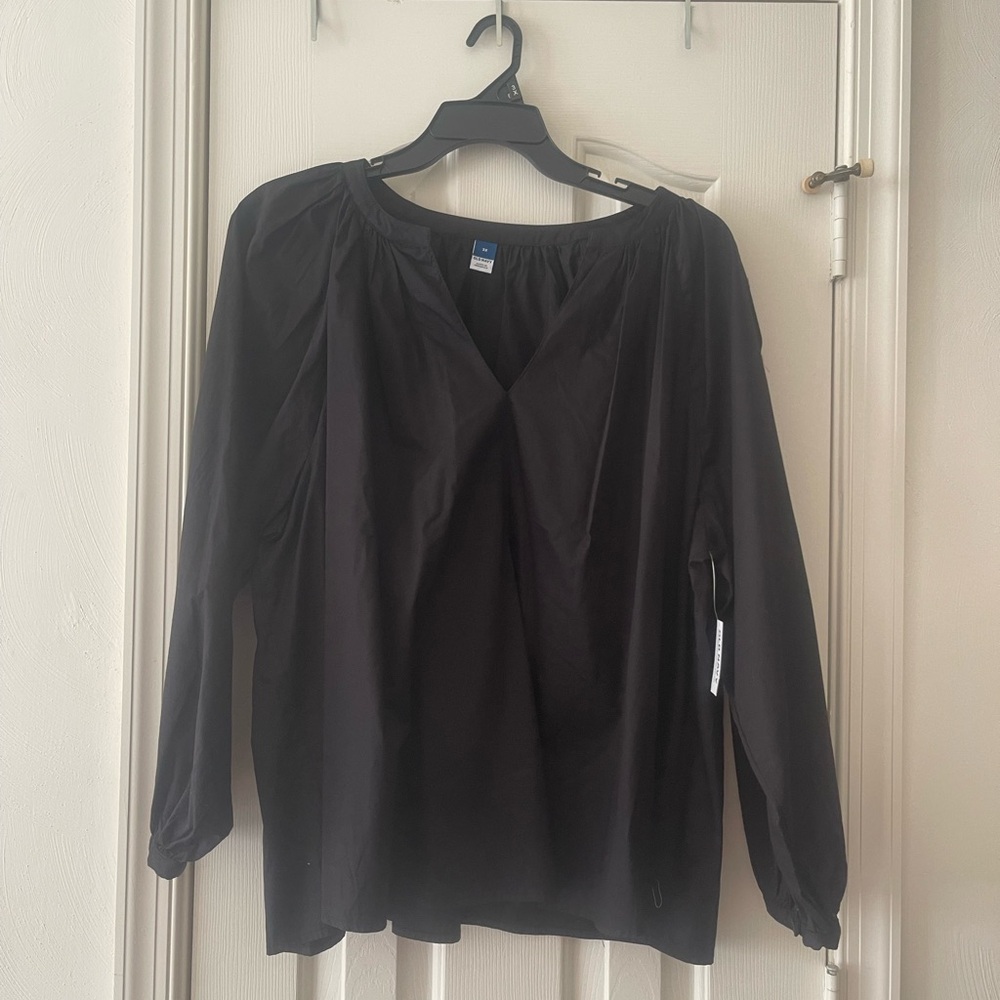 Women's Black Top